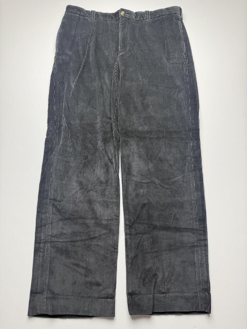 L.L. Bean Pants Mens 36W Black Corduroy Straight Classic Casual Dress Slacks